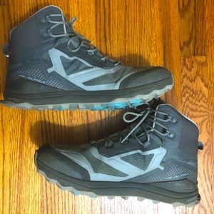 Altra Women Size 11 Lone Peak All Weather Waterproof Mid Gray Blue Hiking Boots
